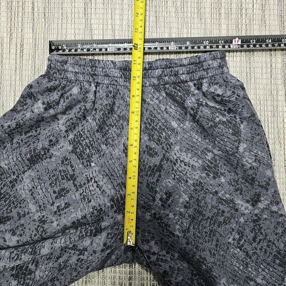 Victorias Secret PINK Fleece Joggers Size XS Grey Snakeskin Athleisure Swiftie - Picture 6 of 12